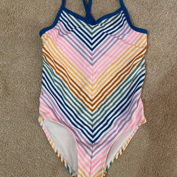 3 bathing suits size 6 - Picture 2 of 6